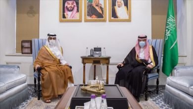 صورة سفير قطر يسلم أوراق اعتماده للخارجية السعودية