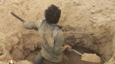 صورة بينها المتفجرات.. طرق غريبة للتنقيب عن الآثار في الجنوب السوري