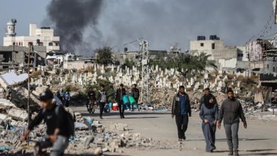صورة فيما يمكن تسميته تهجير تحت النار: أوامر إخلاء إسرائيلية لسكان شمالي غزة