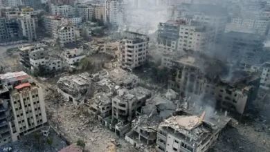 صورة وفد إسرائيلي يتوجه للقاهرة لإجراء المزيد من المحادثات بشأن غزة