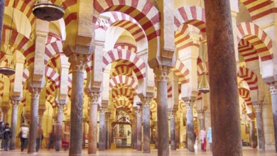صورة الجميل والمقدّس.. تحوّلات العلاقة بين الفن والدين