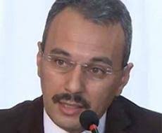 صورة لقاء للدكتور الطيب بوعزة بعنوان الحداثة: نحو مقاربة دلالية سوسيو تاريخية